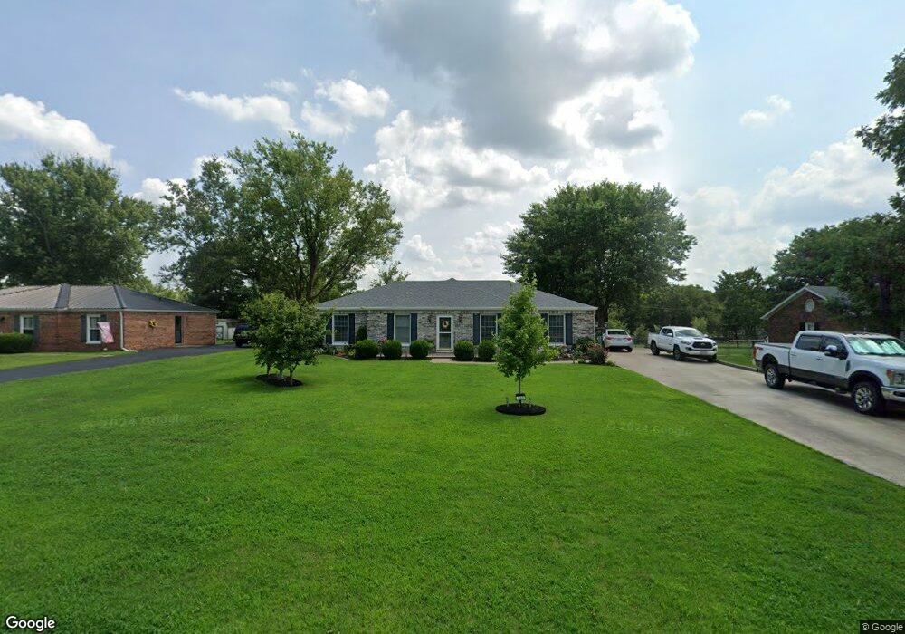 360 Longview St, Harrodsburg, KY 40330 - photo 1