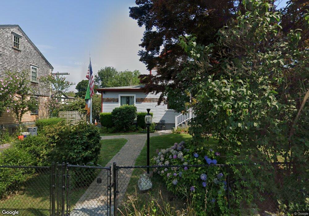 46 Merton Rd, Newport, RI 02840 - photo 1