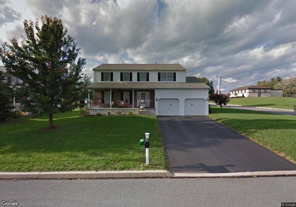 801 Allen Ave, Reading, PA 19605 - photo 1