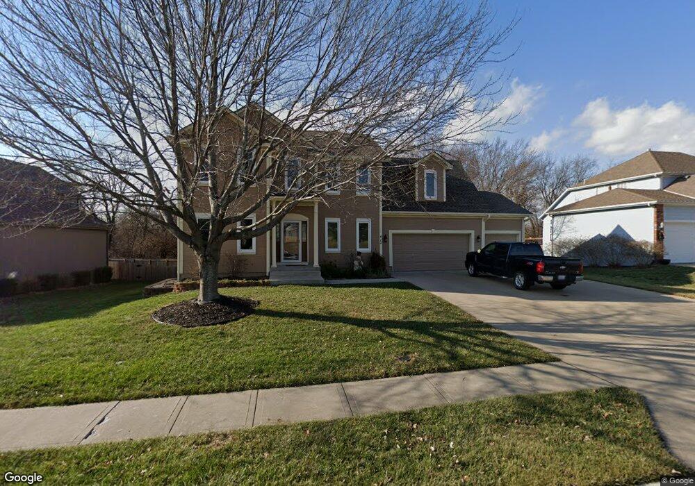 912 Old Mill Rd, Raymore, MO 64083 - photo 1