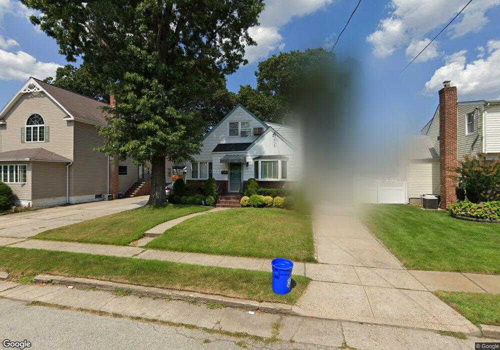 21 E Euclid St, Valley Stream, NY 11580 - photo 1