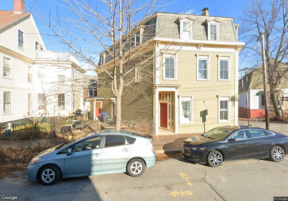 213 Brackett St, Portland, ME 04102 - photo 1