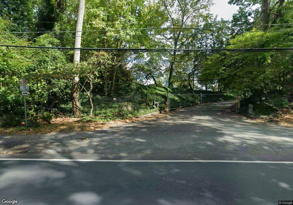 618 Chain Bridge Rd, McLean, VA 22101 - photo 1