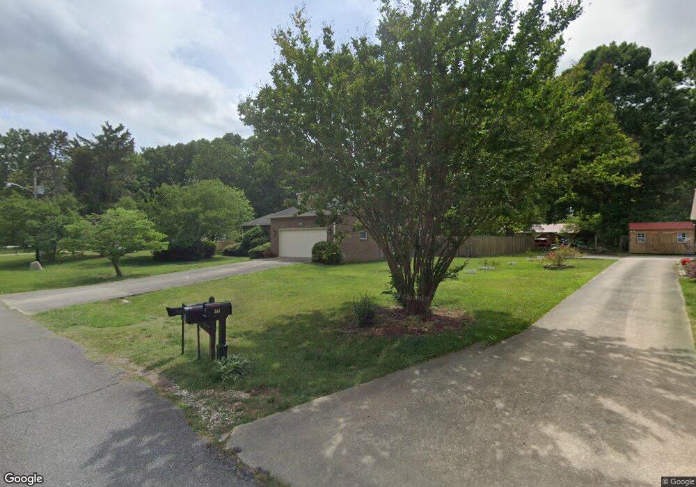 309 Camelot Dr, Statesville, NC 28625 - photo 1