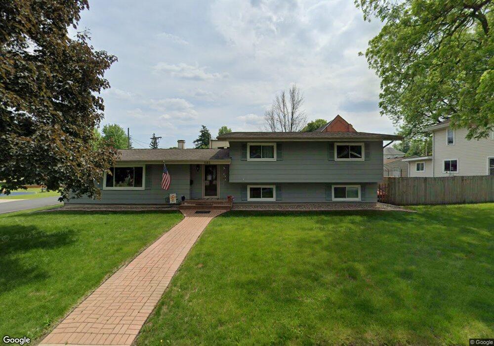 585 W 2nd St, Zumbrota, MN 55992 - photo 1