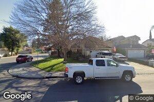 926 Foxcroft Ln, Bakersfield, CA 93312