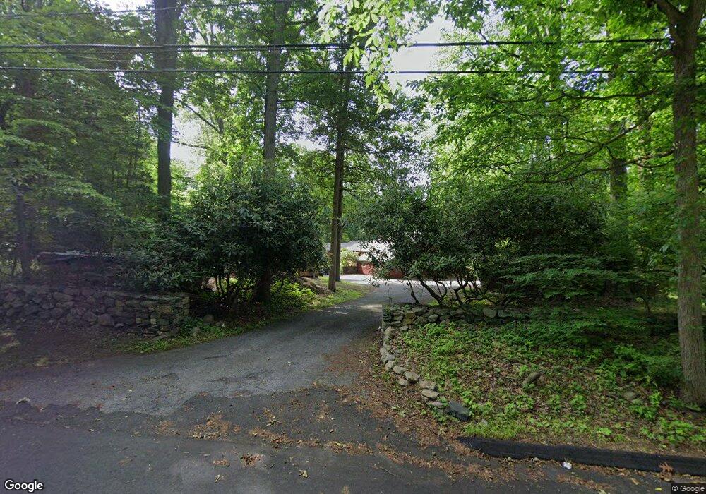 46 Campbell Dr, Stamford, CT 06903 - photo 1