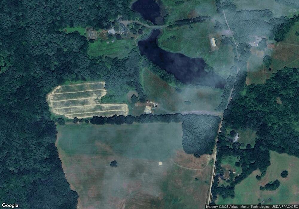 151 Roberts Rd, Rollinsford, NH 03869 - photo 1