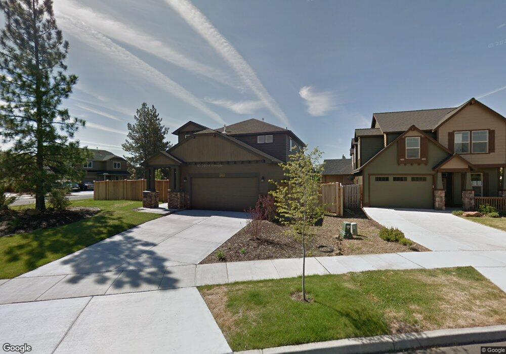 19593 Hollygrape St, Bend, OR 97702 - photo 1