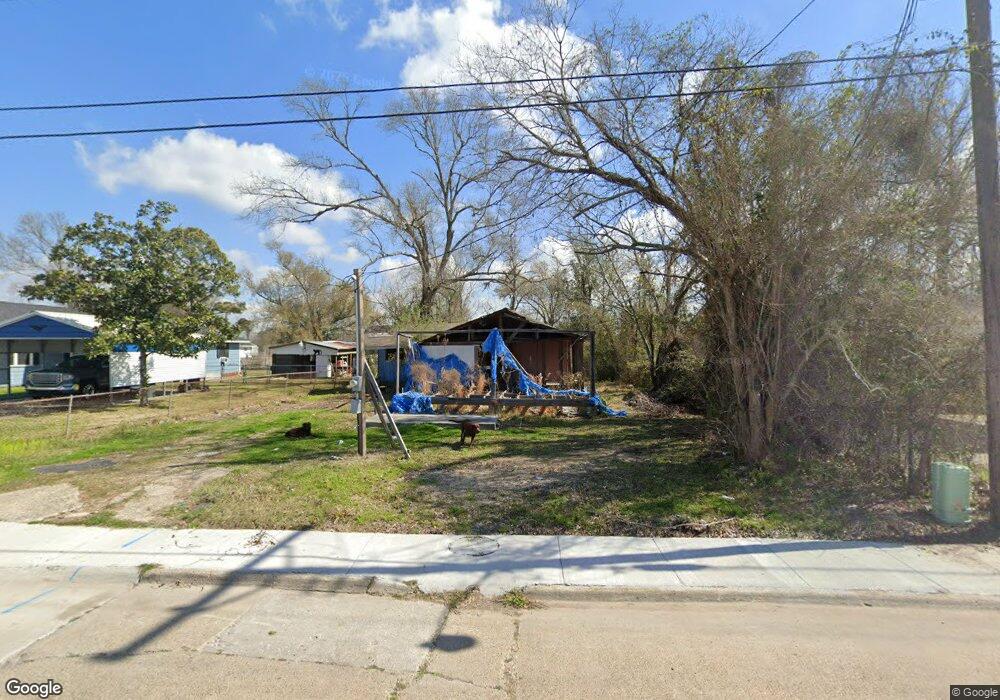 210 N Cherry St, Lake Charles, LA 70601 - photo 1