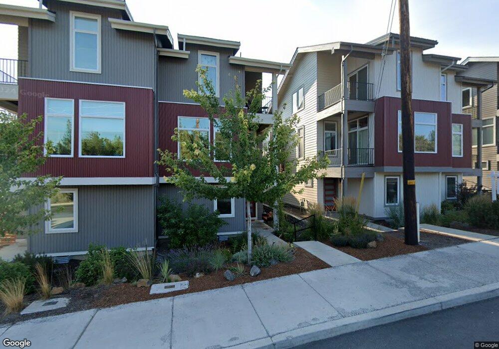 61582 SW Blakely Rd, Bend, OR 97702 - photo 1