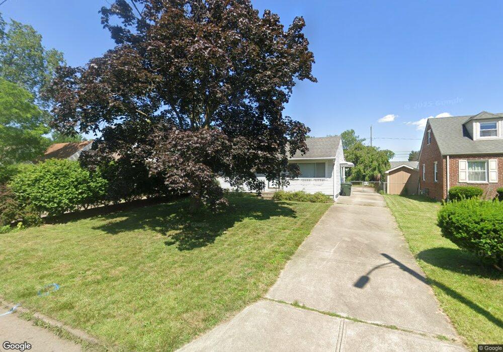 3080 Oaklawn St, Columbus, OH 43224 - photo 1