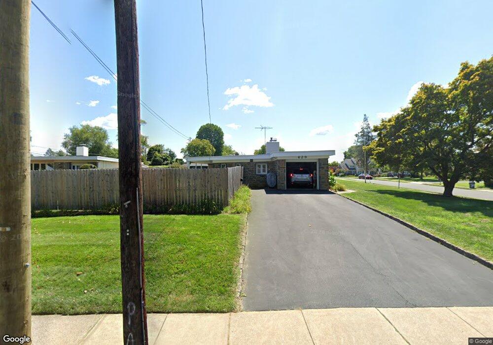 629 Cedar Grove Rd, Broomall, PA 19008 - photo 1