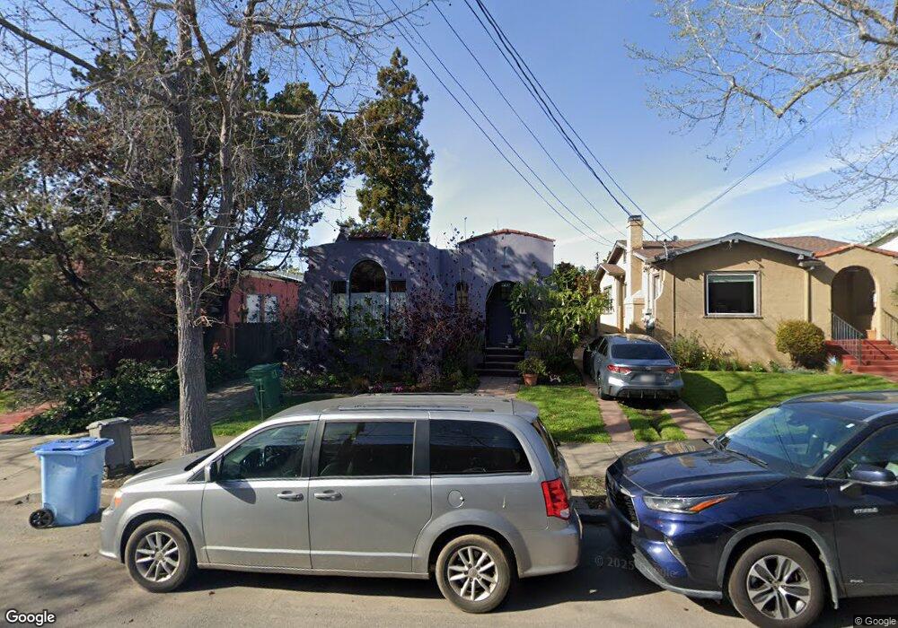 2239 Oregon St, Berkeley, CA 94705 - photo 1