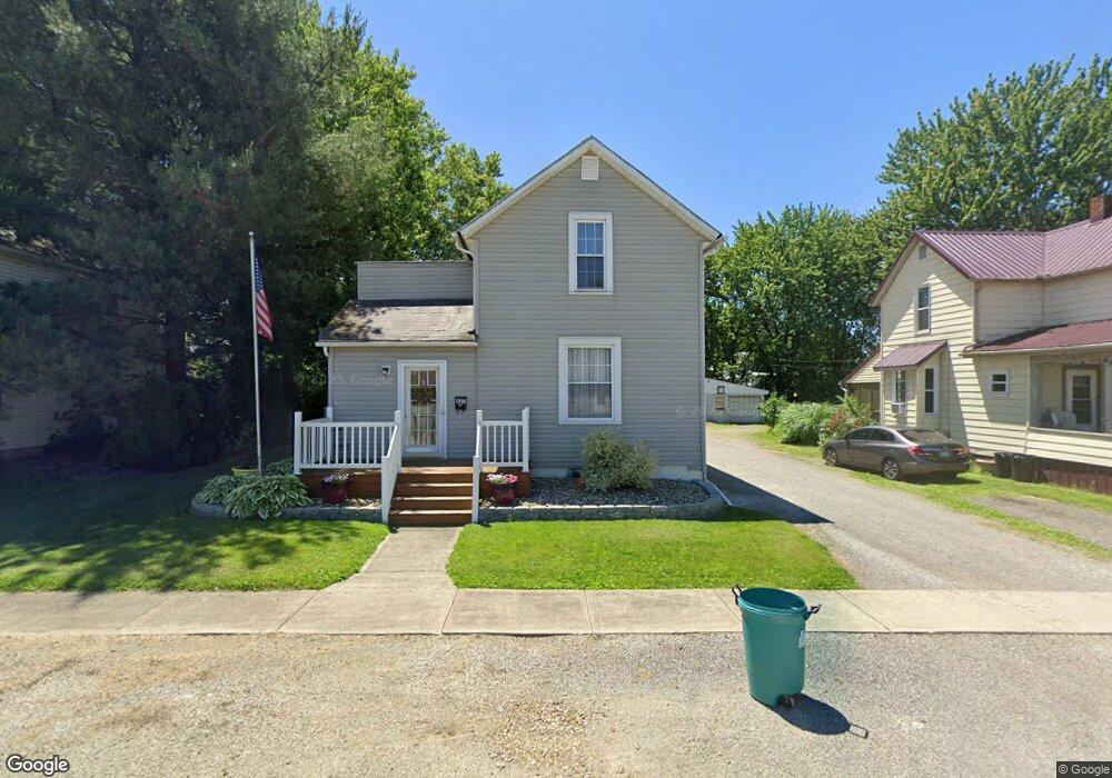 427 Wallace Ave, Bucyrus, OH 44820 - photo 1