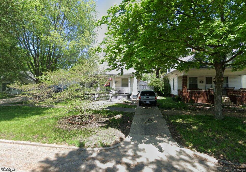 908 Edgar Ave, Mattoon, IL 61938 - photo 1