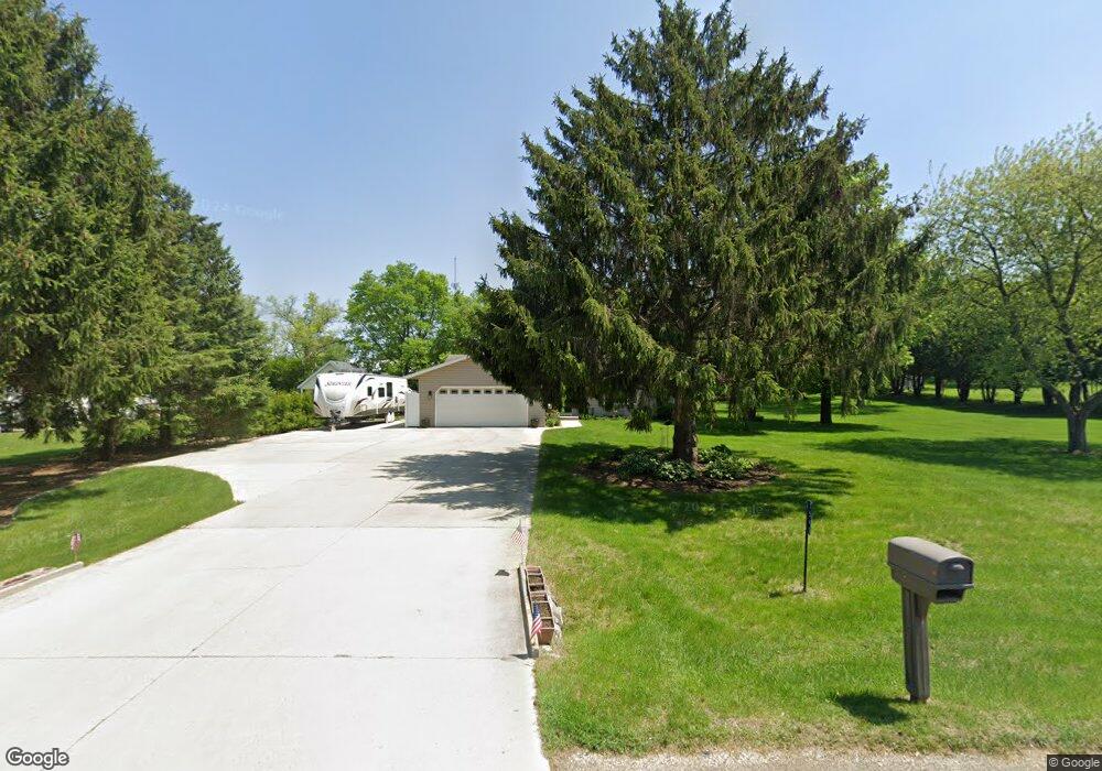7540 Northpoint Ct, Kewaskum, WI 53040 - photo 1