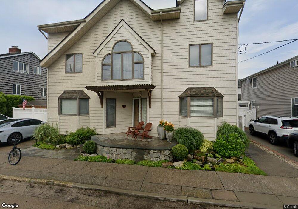 71 Cedarhurst Ave, Point Lookout, NY 11569 - photo 1