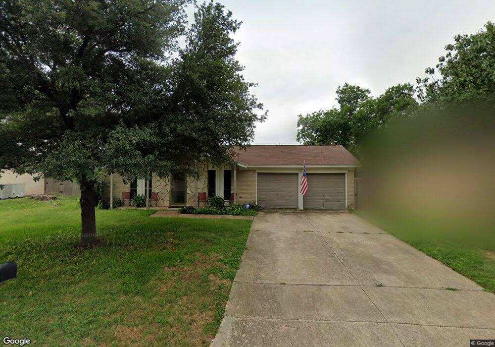 901 Henson Dr, Hurst, TX 76053 - photo 1
