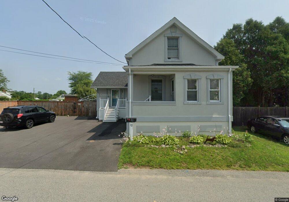 82 Center St, South Dartmouth, MA 02748 - photo 1