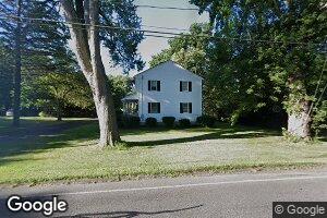 19 Maple St, Hatfield, MA 01038