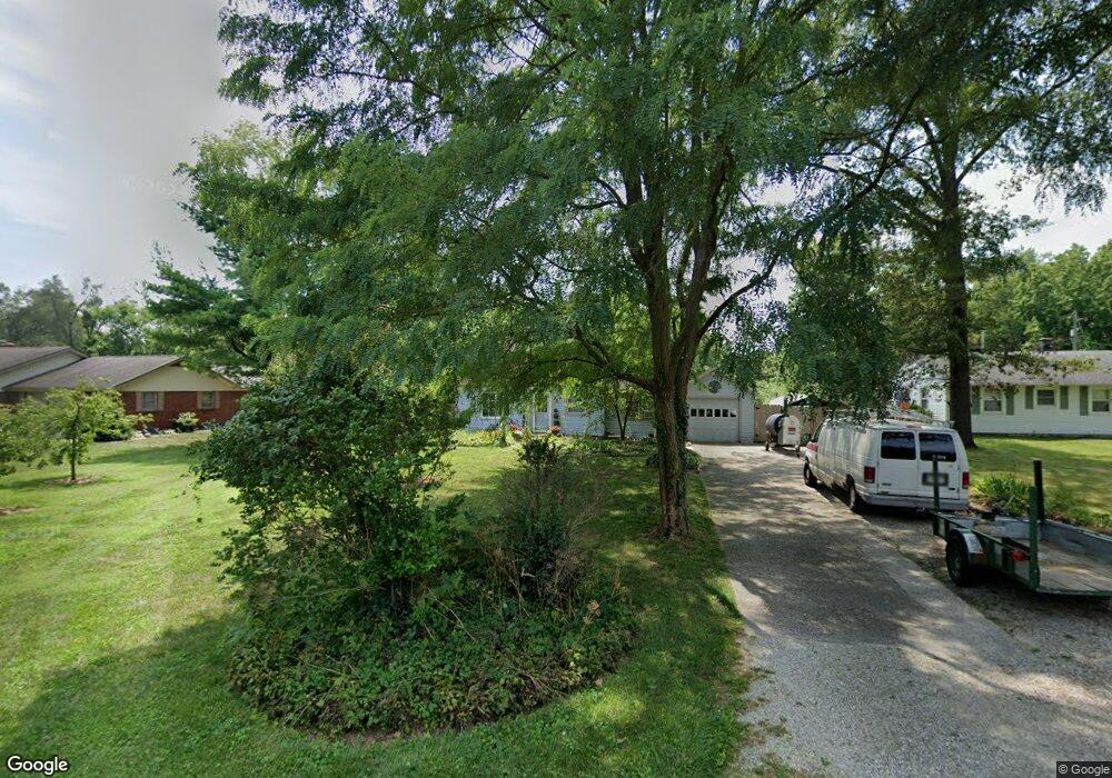 1319 Locust Dr, Columbus, IN 47203 - photo 1