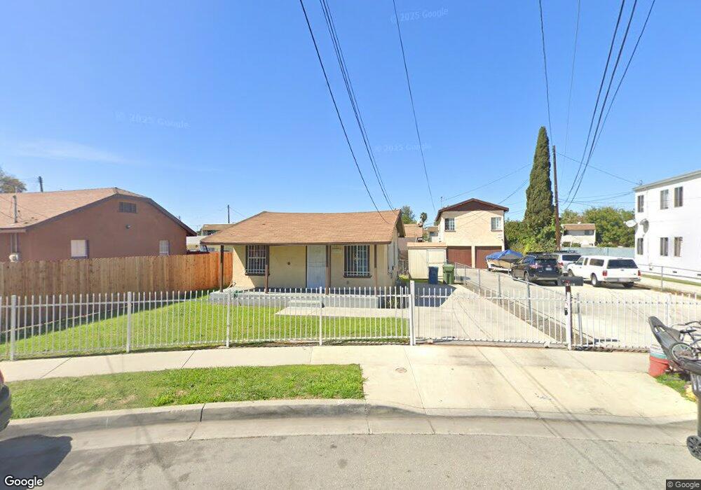11819 Robin St, Los Angeles, CA 90059 - photo 1