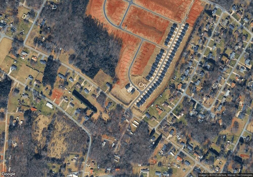 1225 30th Street Ln NE, Conover, NC 28613 - photo 1