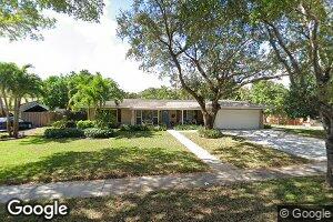 841 Gardenia Ln, Plantation, FL 33317