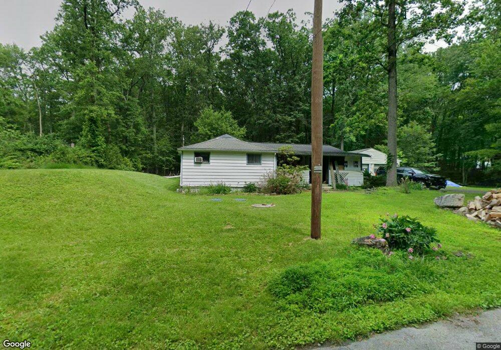 2872 S Shadow Oaks, Danielsville, PA 18038 - photo 1