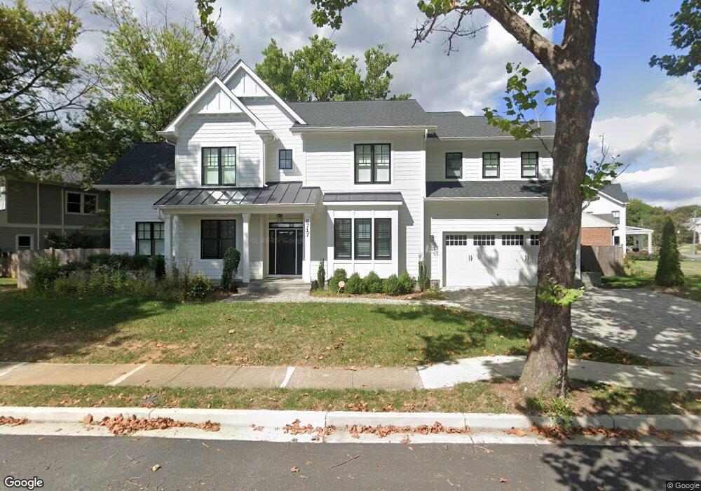 6717 31st St N, Arlington, VA 22213 - photo 1