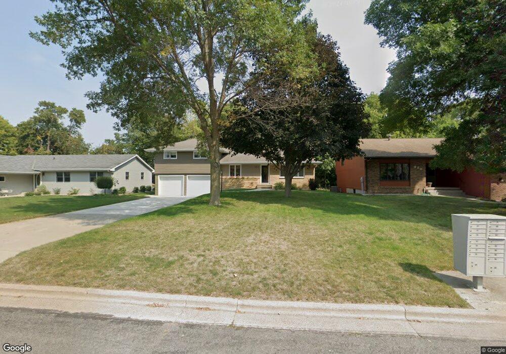 324 Monument St, New Ulm, MN 56073 - photo 1