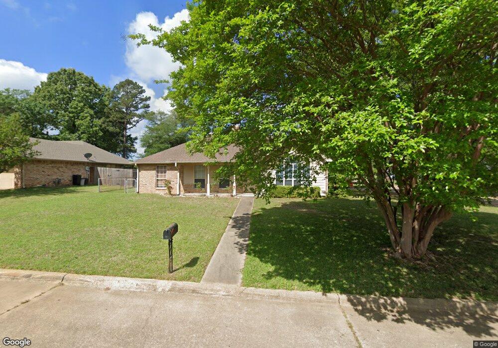 217 Jeffrey Ln, Wake Village, TX 75501 - photo 1