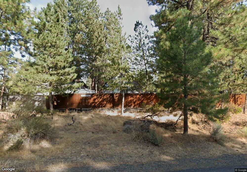 19452 Kemple Dr, Bend, OR 97702 - photo 1