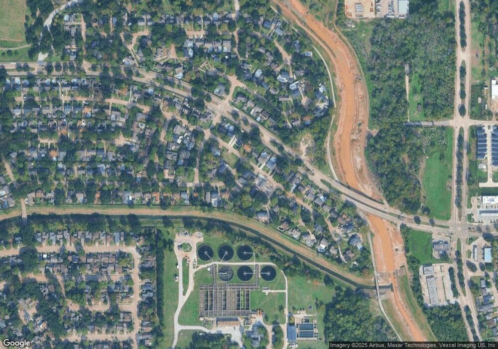 4903 Oak Shadows Dr, Houston, TX 77091 - photo 1