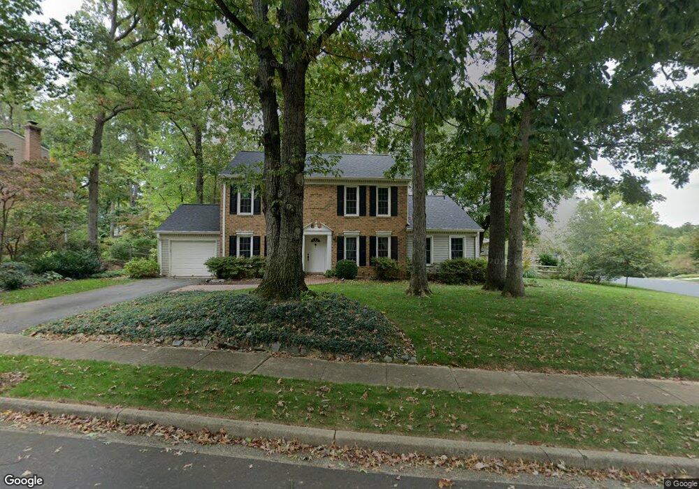 1319 Deep Run Ln, Reston, VA 20190 - photo 1