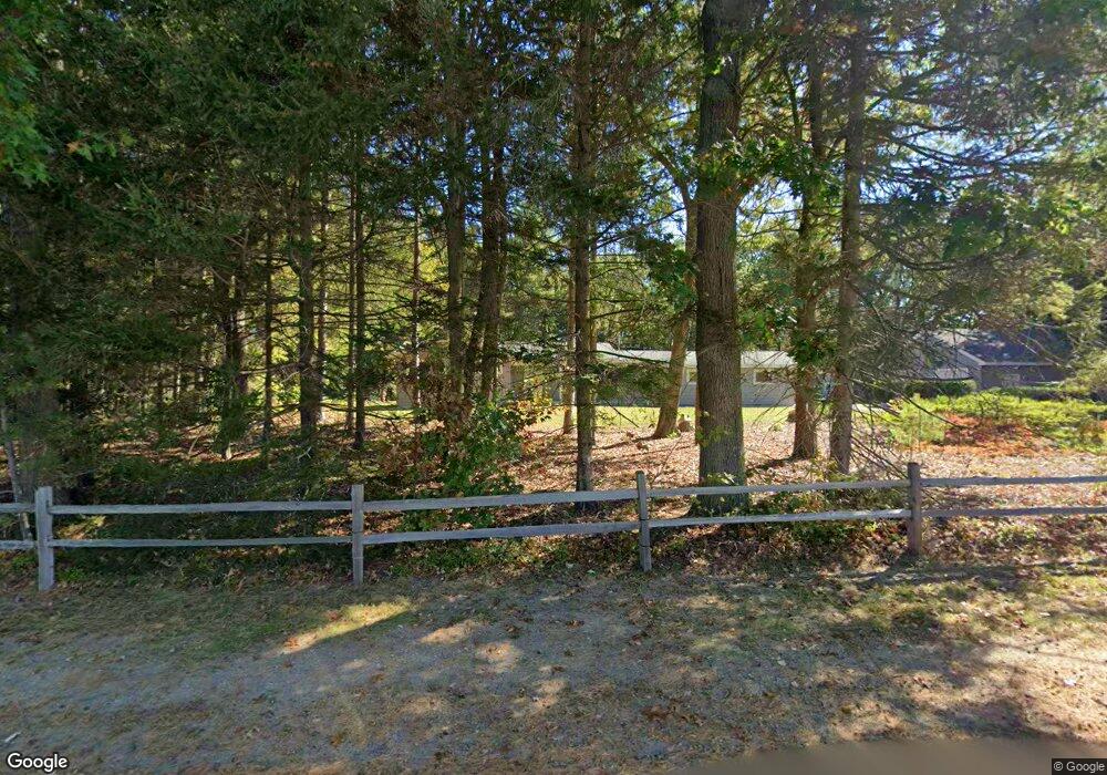 322 Theresa St, Fitchburg, MA 01420 - photo 1