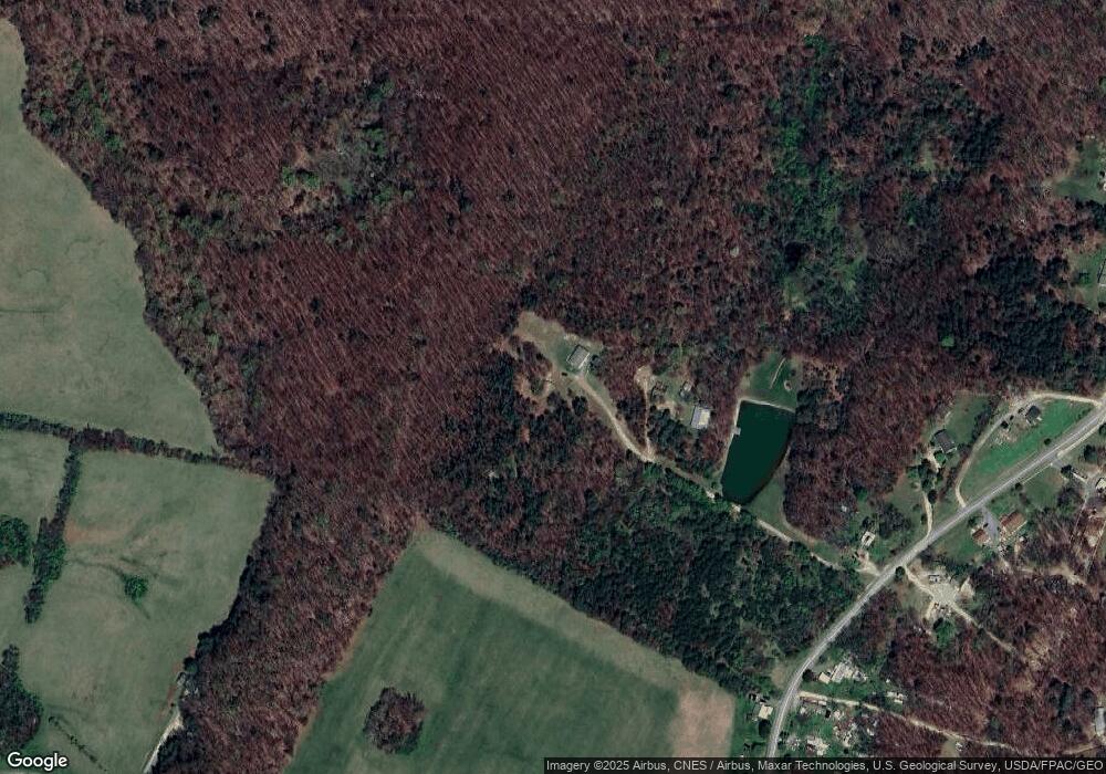 801 N Timber Ridge Rd, Cross Junction, VA 22625 - photo 1