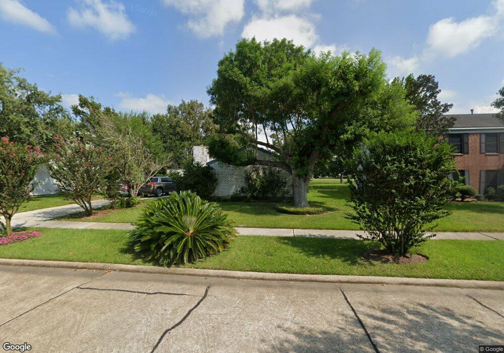 427 Old Course Dr, Friendswood, TX 77546 - photo 1