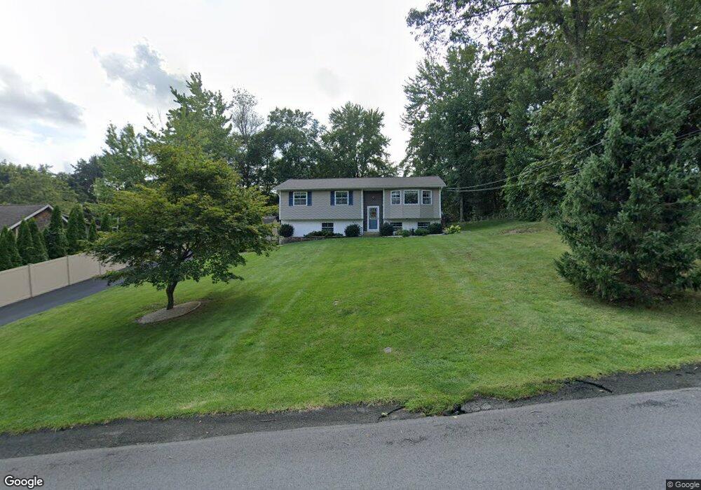 39 Brescia Blvd unit MOTIVATED SELLER, Highland, NY 12528 - photo 1