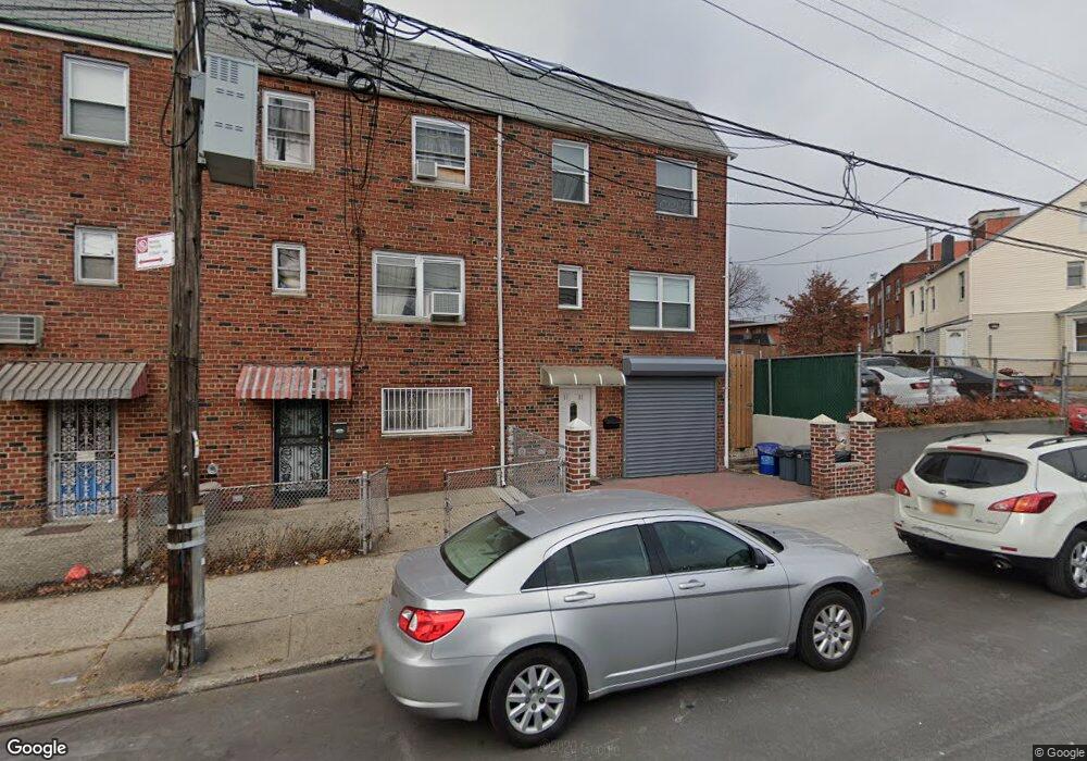 3182 47th St, Astoria, NY 11103 - photo 1