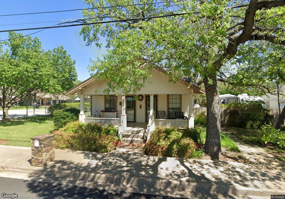 518 N Elm St, Weatherford, TX 76086 - photo 1