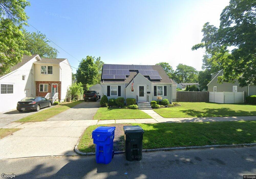 33 Michigan St, Indian Orchard, MA 01151 - photo 1