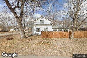 201 E 2nd Ave, Caney, KS 67333