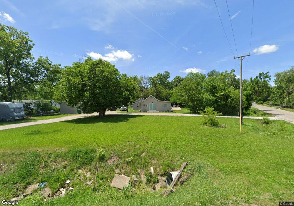 4290 NE 29th St, Des Moines, IA 50317 - photo 1