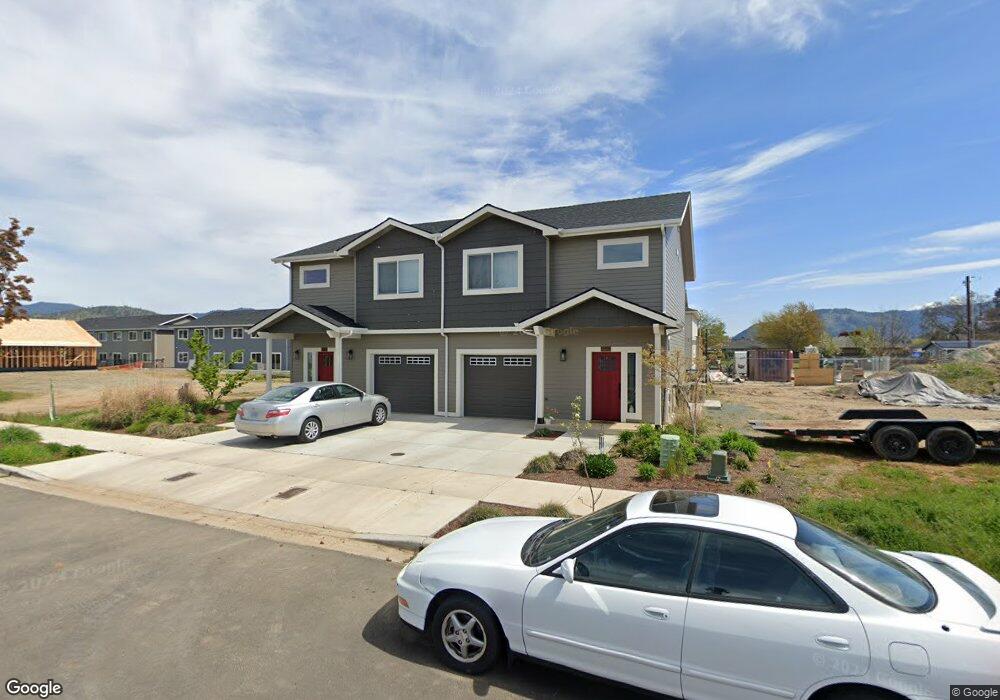 2060 SW Family Ln, Grants Pass, OR 97527 - photo 1