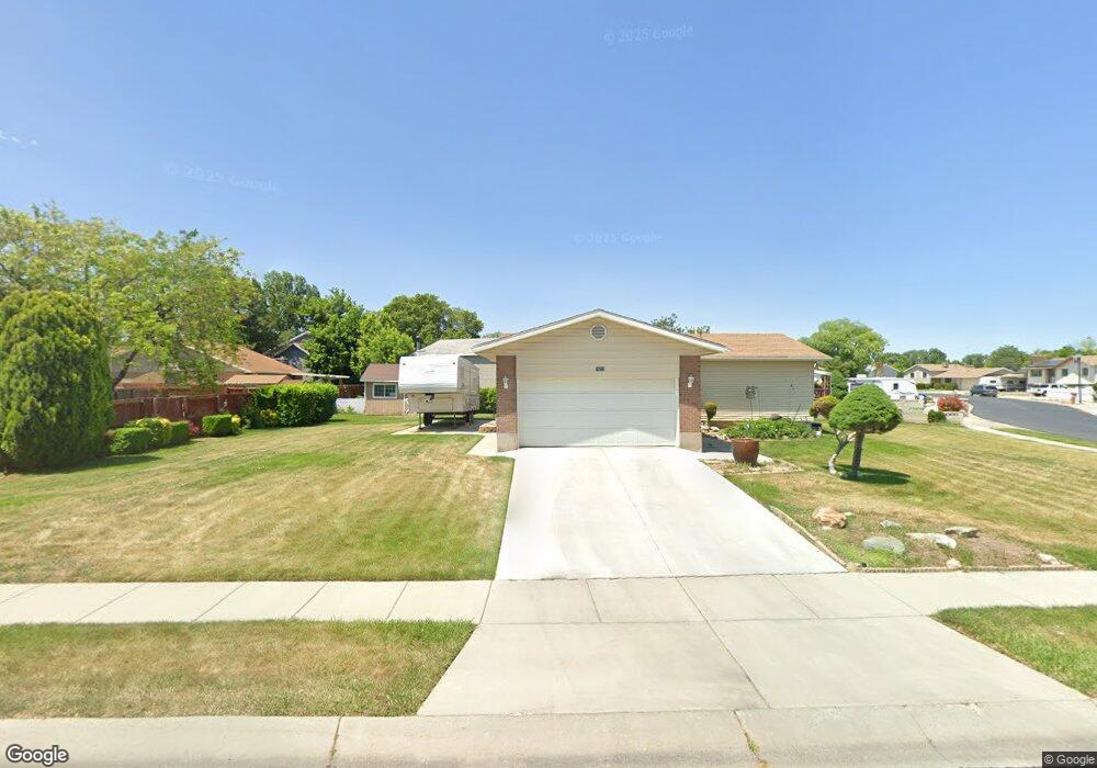 7672 S Strawberry Dr, West Jordan, UT 84084 - photo 1