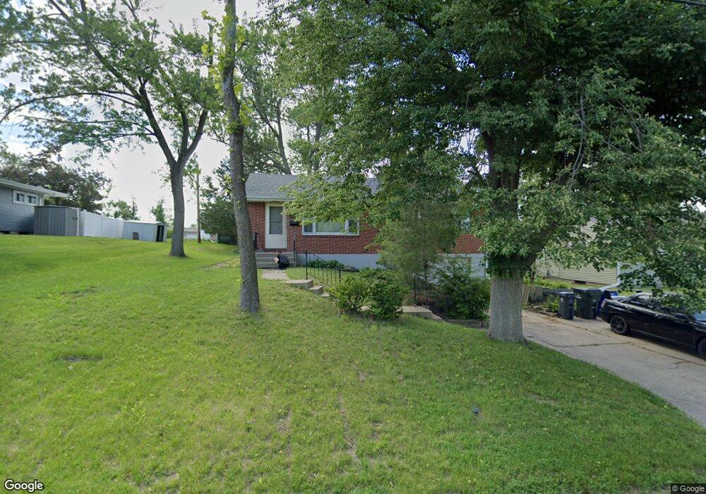 1115 30th St SE, Cedar Rapids, IA 52403 - photo 1