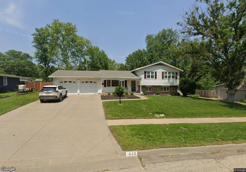 1620 SW Withdean Rd, Topeka, KS 66611 - photo 1