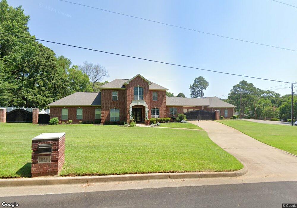 840 Colonial Dr, Tyler, TX 75701 - photo 1